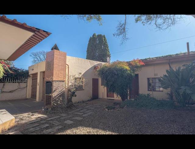 6 BEDROOM HOUSE FOR SALE IN KENSINGTON